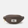 Quiksilver Pubjug- Heuptas - Brown -Kleding Verkoop 7588aa54ae1c4cb1ad6102497073074b