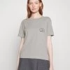 Quiksilver Uni Screen- T-Shirt Print - Light Grey Heather 1 Quiksilver Uni Screen- T-Shirt Print - Light Grey Heather -Kleding Verkoop b7a4d07f23c7448a9ae53bffdb3db024